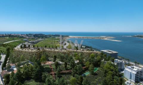 Apartamento T3 com Varanda  na Afurada