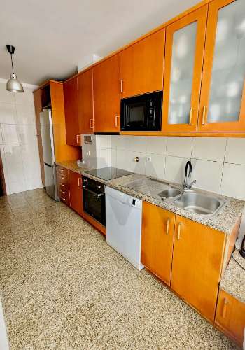 T2+1  Condomínio Fechado Primeira Linha da Praia  Agudela Vista Mar, Terraço, Piscina, Box