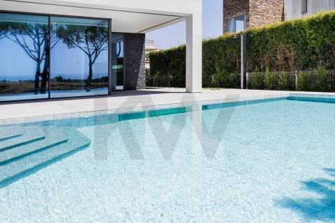 Venda moradia V5 de luxo em zona premium de Vilamoura (Algarve, Portugal)