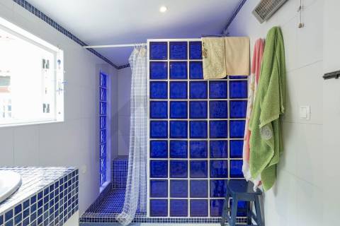 Quintinha com Duas Casas Centenárias em Pedra 