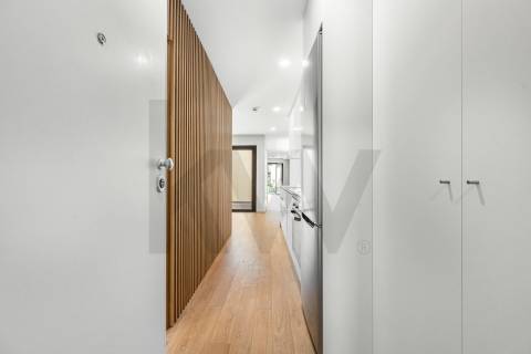 👉 Apartamento T1 + 1, novo com jardim, no centro do Porto🏡
