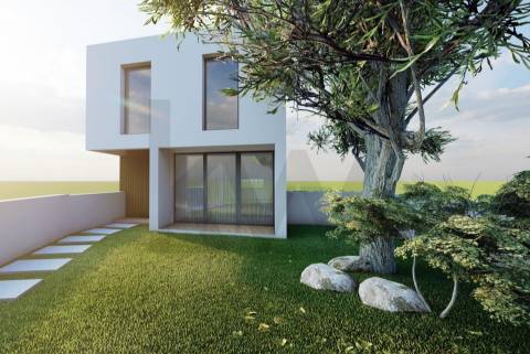 Terreno para Moradia de 3 Frentes | Baguim do Monte 