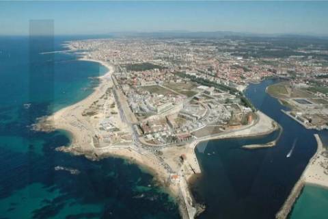Apartamento T3 na primeira linha da praia, entre pinhais, rio e mar | Vila do Conde
