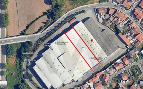 Pavilhão Industrial para Venda em Guifões - 1.744 m2