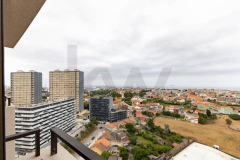 Viva o Futuro em Leça da Palmeira  T1 com Vista Mar