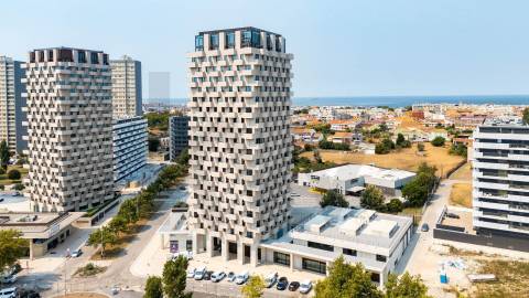 Viva o Futuro em Leça da Palmeira  T1 com Vista Mar