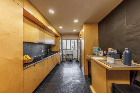 Apartamento T4 com Garagem - Rua Damião de Góis (Porto)