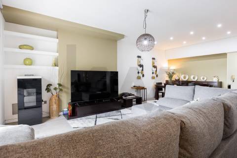 Moradia T4, com Piscina, Renovada - Centro de Cabeceiras de Basto