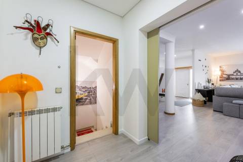 Moradia T4, com Piscina, Renovada - Centro de Cabeceiras de Basto