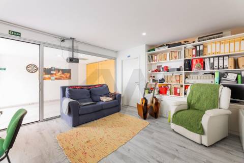 Moradia T4, com Piscina, Renovada - Centro de Cabeceiras de Basto