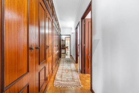 Moradia T3 com Jardim em Guardizela, Guimarães