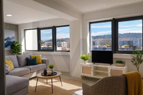 Apartamento T3 C/ Excelente Luminosidade Braga - Centro 