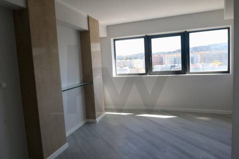 Apartamento T3 C/ Excelente Luminosidade Braga - Centro 