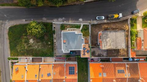 Moradia T4 em São Pedro d’Este, Braga: Onde o Conforto se Encontra com a Natureza
