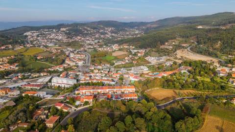Moradia T4 em São Pedro d’Este, Braga: Onde o Conforto se Encontra com a Natureza