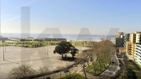 💎 Vistas Mar e Parque da Cidade do Porto: O Seu T4 de Sonho no Náutilus Parque, Matosinhos Sul 🌊🌳