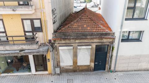 Prédio com potencial de construção, Boavista / Cedofeita / Porto