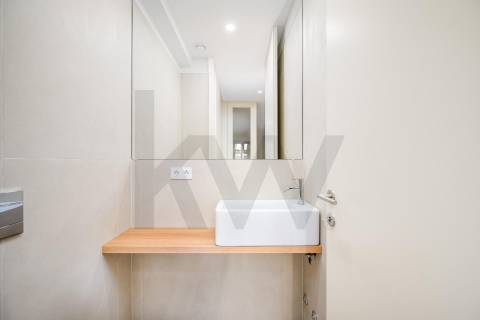 Apartamento T1+1 DUPLEX  em frente ao Hospital Santo António