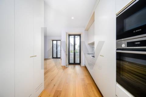Apartamento T1+1 DUPLEX  em frente ao Hospital Santo António