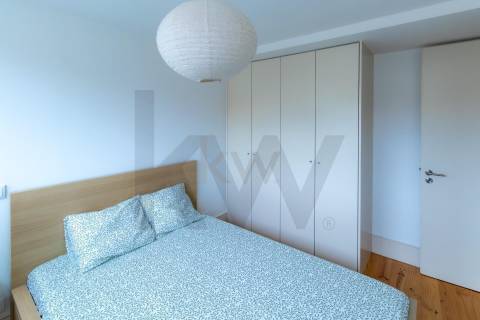 Apartamento T1 à Venda Novo | Último Andar | A 3 minutos da Praia de Matosinhos Sul e Metro