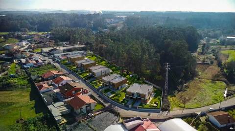 Terreno de 5.898m² em Rio Meão – Oportunidade para Construtores - PIP em aprovação