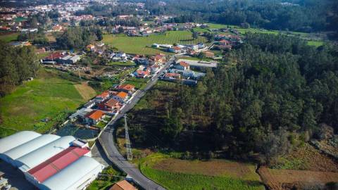 Terreno de 5.898m² em Rio Meão – Oportunidade para Construtores - PIP em aprovação