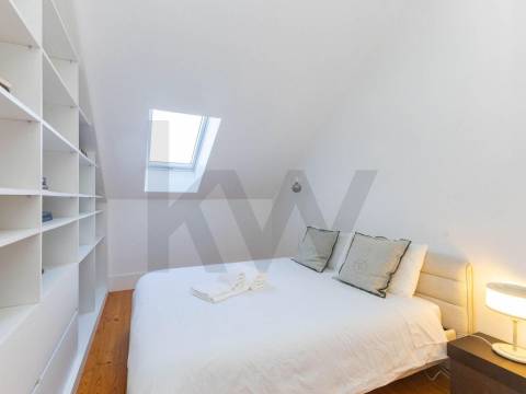 Moradia T4 renovada com terraço no Bonfim, Porto