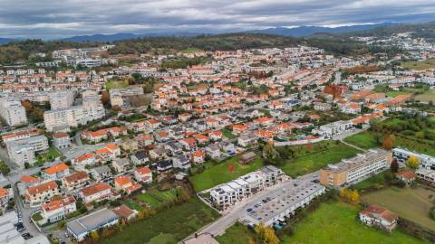 Terreno Urbanizável  – 6.042 m² – Gualtar, Braga