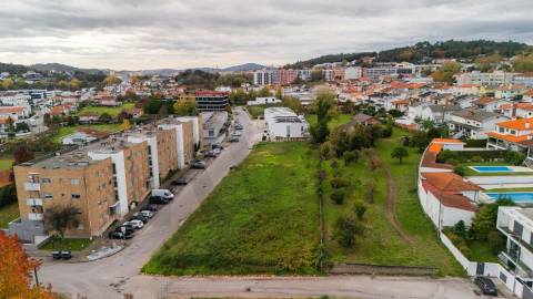 Terreno Urbanizável  – 6.042 m² – Gualtar, Braga