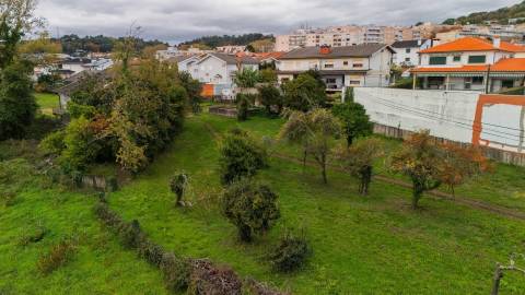Terreno Urbanizável  – 6.042 m² – Gualtar, Braga