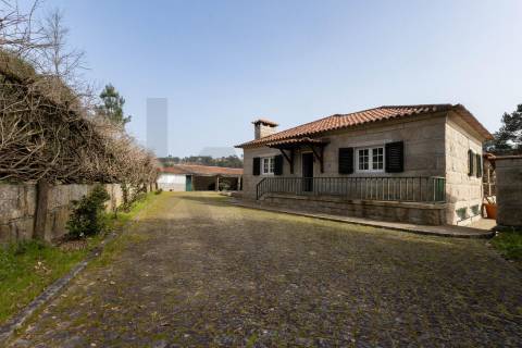 Propriedade de Luxo junto ao Rio Tâmega | Santo Isidoro – Marco de Canaveses