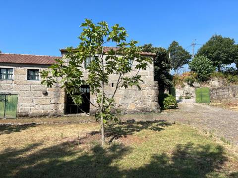 Propriedade de Luxo junto ao Rio Tâmega | Santo Isidoro – Marco de Canaveses