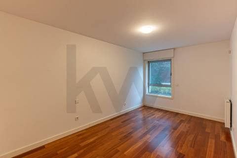 🌊 Apartamento T1 - Arrendamento em Cond. Fechado - Junto à Univ. Católica do Porto