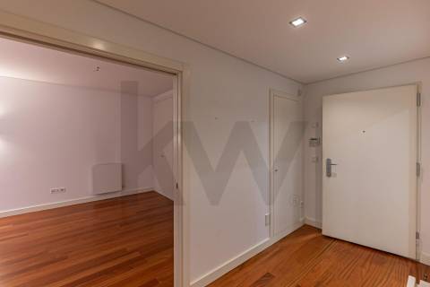 🌊 Apartamento T1 - Arrendamento em Cond. Fechado - Junto à Univ. Católica do Porto