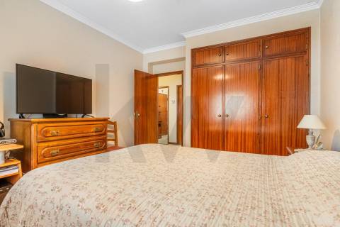 Apartamento T3 (Rés do Chão) com terraço privativo - Meadela, Viana do Castelo
