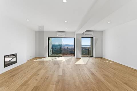 Apartamento T3 renovado com vista Rio no Restelo, Lisboa