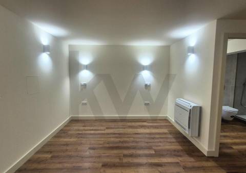 Apartamento T2+1 renovado com terraço no Bonfim, Porto