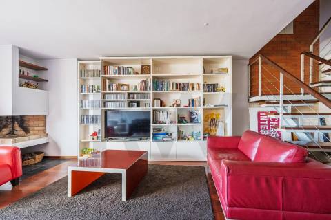 Apartamento T3 Duplex, para venda, nas Virtudes, com vista rio