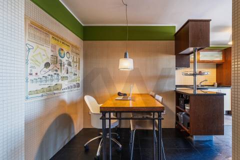 Apartamento T3 Duplex, para venda, nas Virtudes, com vista rio
