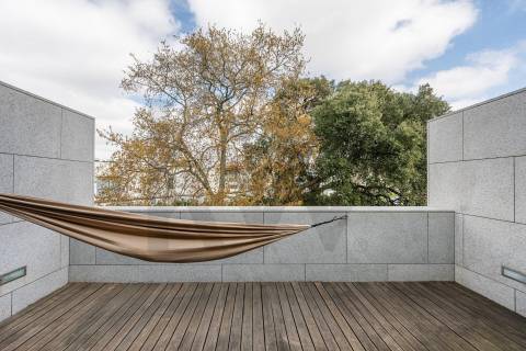 Moradia T4, Varandas, Jardim, 3 Lug. Garagem, Zona da Vilarinha (Porto)