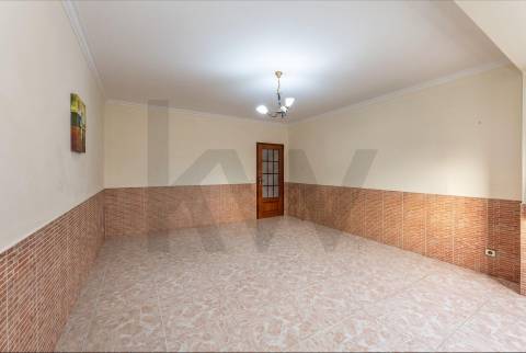 Apartamento T3 em Sobreiro, Viana do Castelo, bom estado