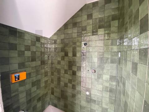 Moradia T3 de Luxo com garagem e piscina em Santo Tirso