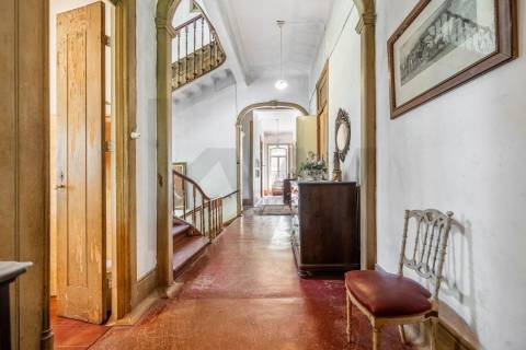 Quinta com Palacete e terreno de 50 ha em Seixoso - Felgueiras