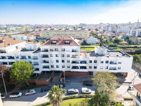 Apartamento T3+1 com Terraço (T4) - Vila Nova de Gaia - Metro VL8