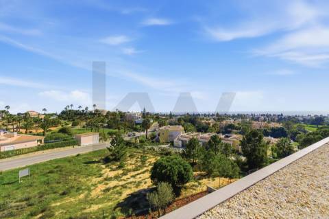 Carvoeiro: Vários apartamentos (T2, T3 e T4) em resort com rendimento (Rental Pool)