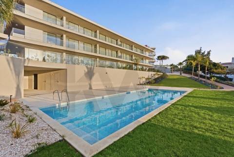 Carvoeiro: Vários apartamentos (T2, T3 e T4) em resort com rendimento (Rental Pool)
