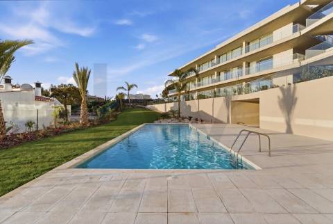 Carvoeiro: Apartamento T2 em resort com rendimento (Rental Pool)