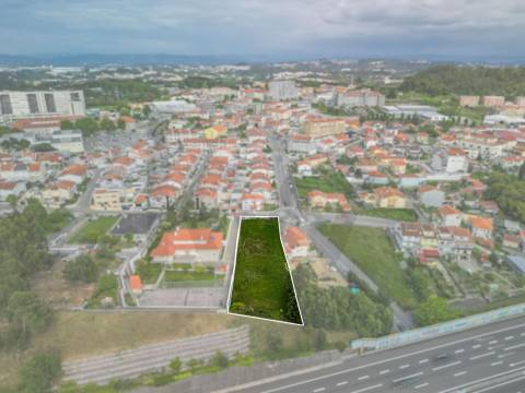 TERRENO - 2.005 m2 - Rua Belos Ares - Carvalhos - V.N.Gaia