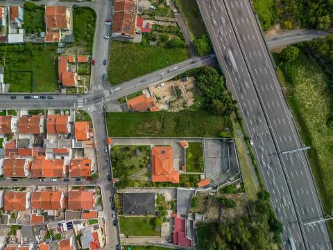 TERRENO - 2.005 m2 - Rua Belos Ares - Carvalhos - V.N.Gaia