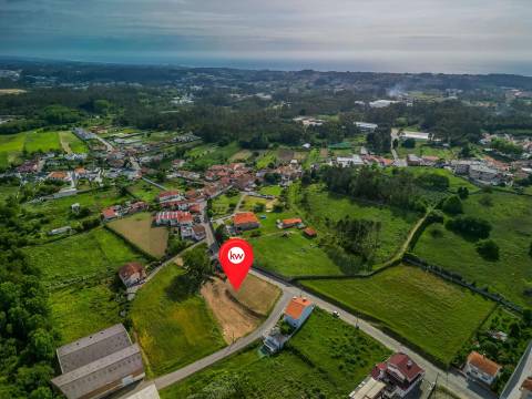 TERRENO  - 2.742 m2 Rua Pousada - Perosinho - V.N.Gaia